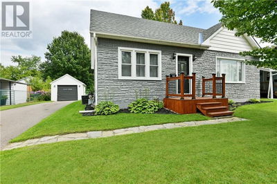 323 FRASER Street  Pembroke, K8A1Y3 | Image 1