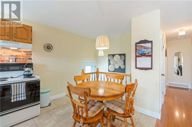 269 SUNNYSIDE Avenue  Cornwall, K6H3E5 | Image 6