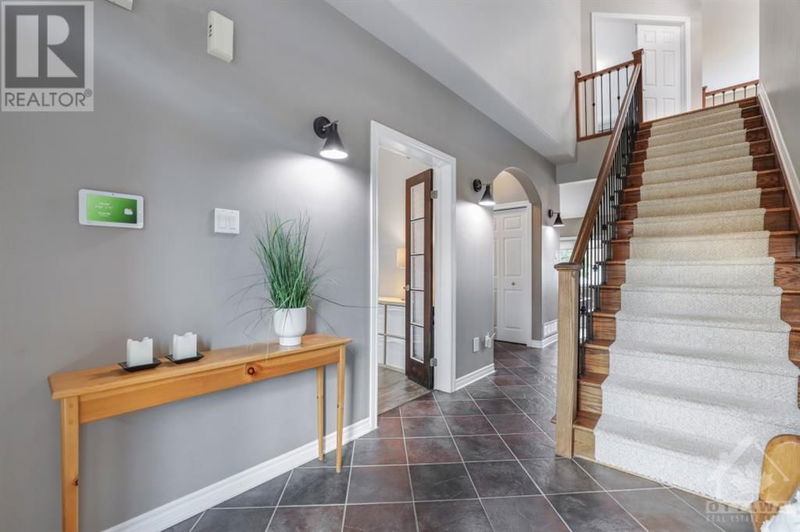 34 BLACKBIRD Lane  Stittsville, K2S2C9 | Image 3