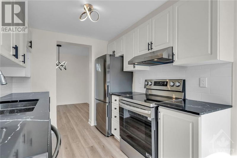 2276 BROCKSTONE Crescent  Ottawa, K4A4V3 | Image 9