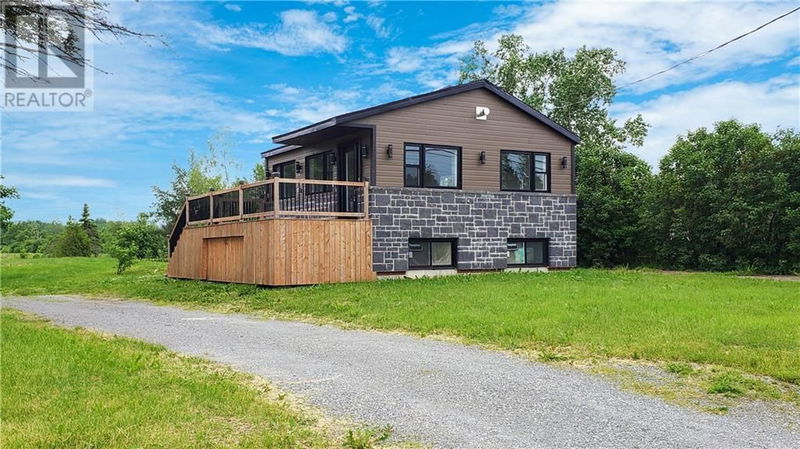 3646 FRONT Road East Hawkesbury, K6A2T4 | Image 1