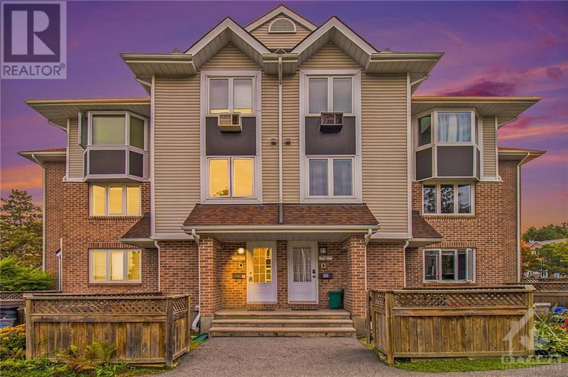  11 - 3 WATERFALL Lane  Ottawa, K2H9N1 | Image 1