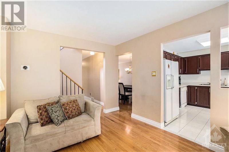 6340 LOIRE Drive  Ottawa, K1C3C8 | Image 11