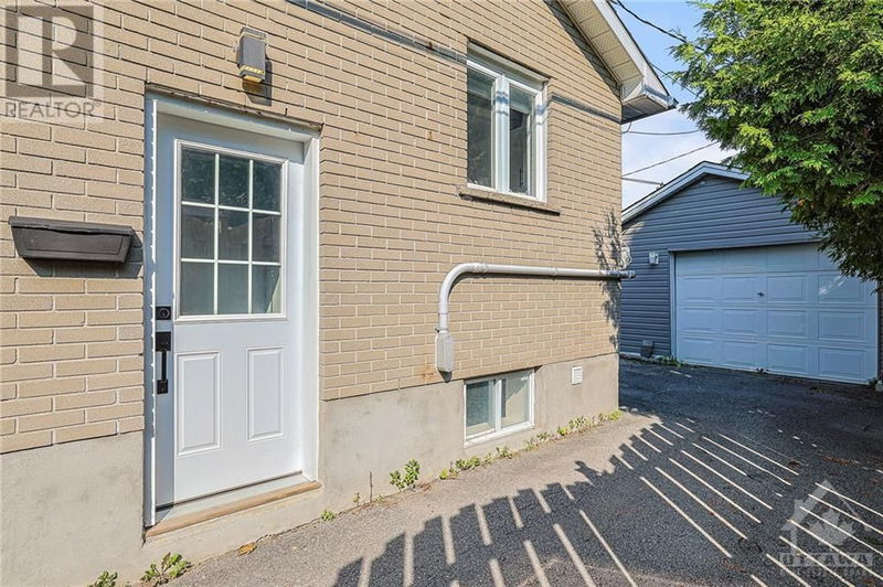 925 ELSETT Drive  Ottawa, K1G2S7 | Image 12