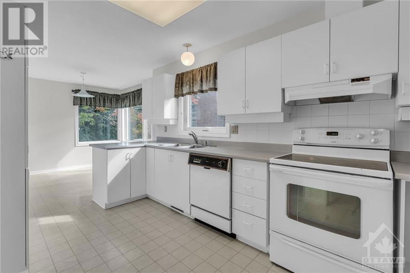 31 PINE NEEDLES Court  Ottawa, K2S1G5 | Image 12