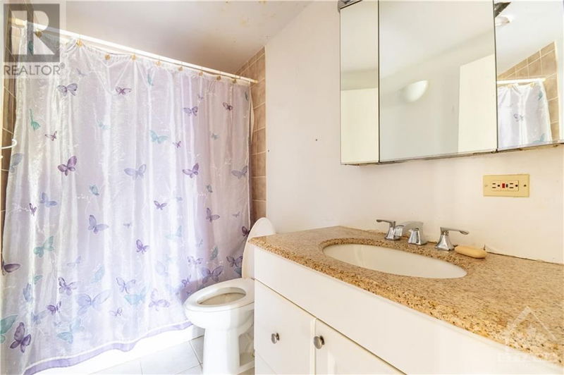 830 ST LAURENT Boulevard  Ottawa, K1K3A9 | Image 15