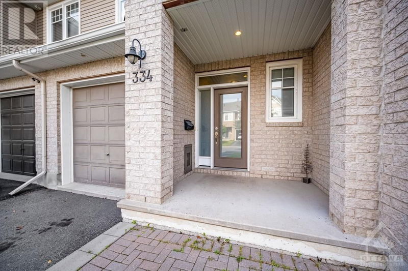 334 GRAMMOND Circle  Ottawa, K4A0W8 | Image 2