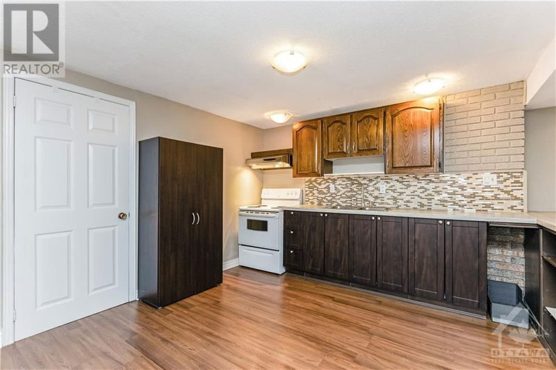 44 SYCAMORE Drive  Ottawa, K2H8K3 | Image 25