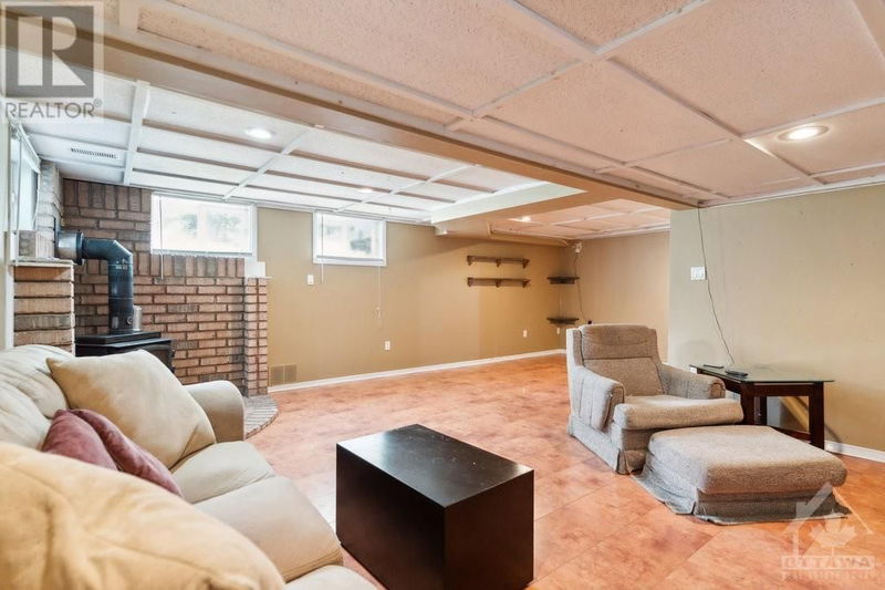 5643 FICKO Crescent  Ottawa, K1X1H3 | Image 21