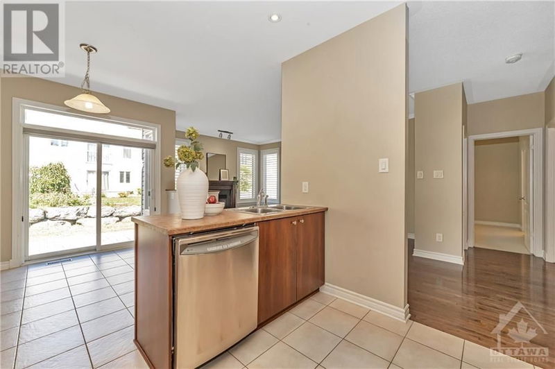 779 FLETCHER Circle  Ottawa, K2T0B6 | Image 13