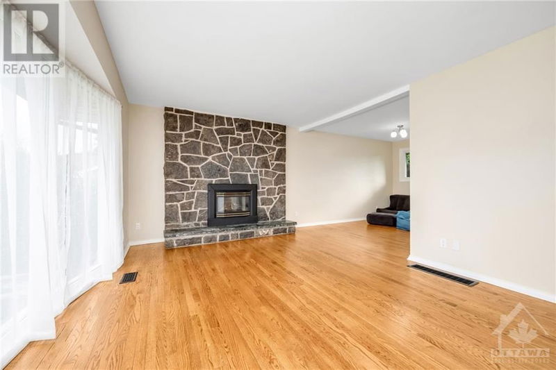 56 MILLFORD Avenue  Ottawa, K2G1C3 | Image 3