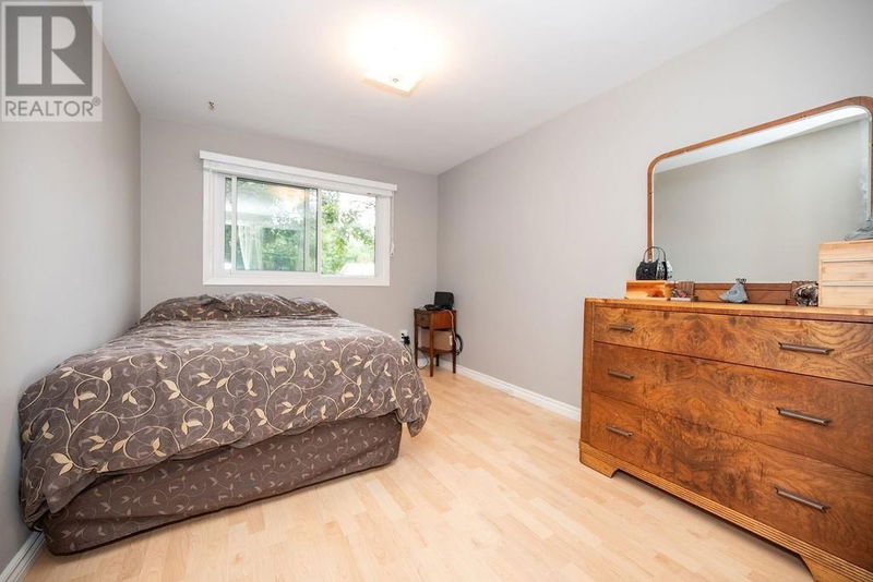 119 FRONTENAC Crescent  Deep River, K0J1P0 | Image 15