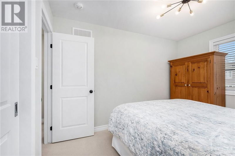 558 EDENWYLDE Drive  Ottawa, K2S2K5 | Image 17