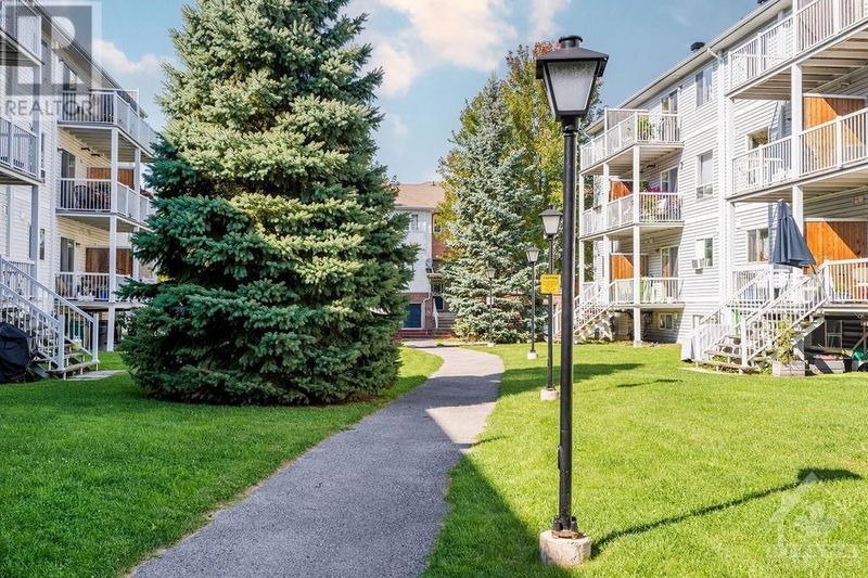 264 GERSHWIN Private  Ottawa, K2H1G5 | Image 30