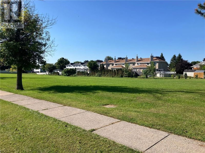 Block C&B BILLINGTON Drive  Cornwall, K6H6R5 | Image 3