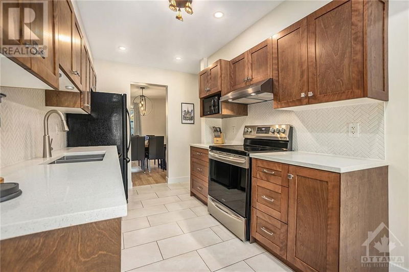 2029 BREEZEWOOD Street  Ottawa, K4A4S3 | Image 11