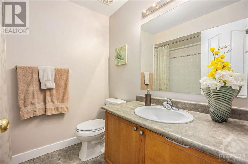 2029 BREEZEWOOD Street  Ottawa, K4A4S3 | Image 23