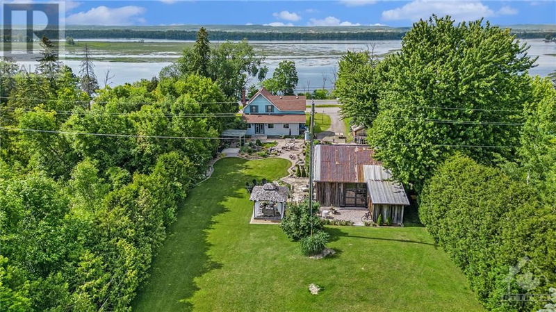 570 DE LA BAIE Road  Rockland, K4K1K9 | Image 2