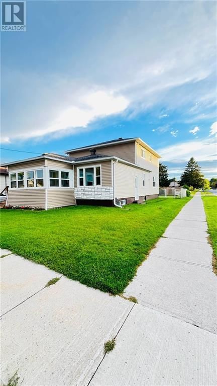 1152 ONTARIO Street  Cornwall, K6H4C8 | Image 1