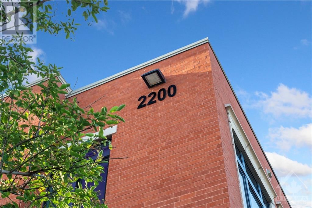 2200 PRINCE OF WALES DRIVE UNIT#401 Image 2