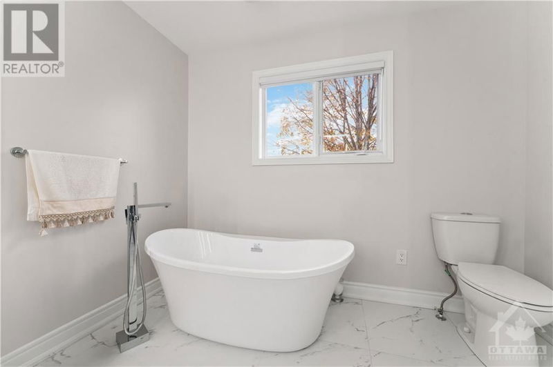 4A ROSETTA Avenue  Ottawa, K2G6T5 | Image 20