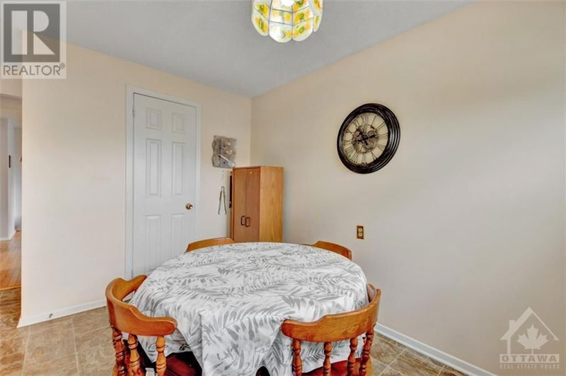 30 TIVERTON Drive  Ottawa, K2E6L7 | Image 11