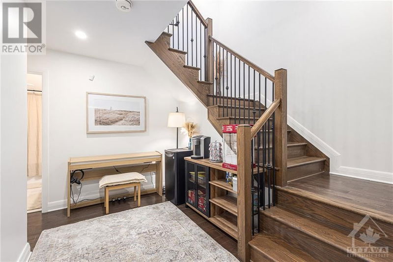 204 AVRO Circle  Ottawa, K1K4Y9 | Image 2