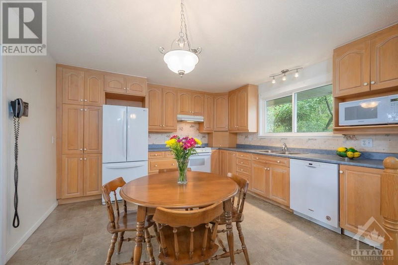 3120 SOUTHMORE Drive  Ottawa, K1V6X7 | Image 9