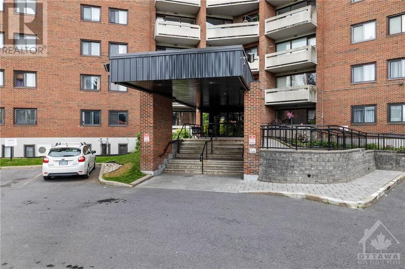  811 - 3100 CARLING Avenue  Ottawa, K2B6J6 | Image 2