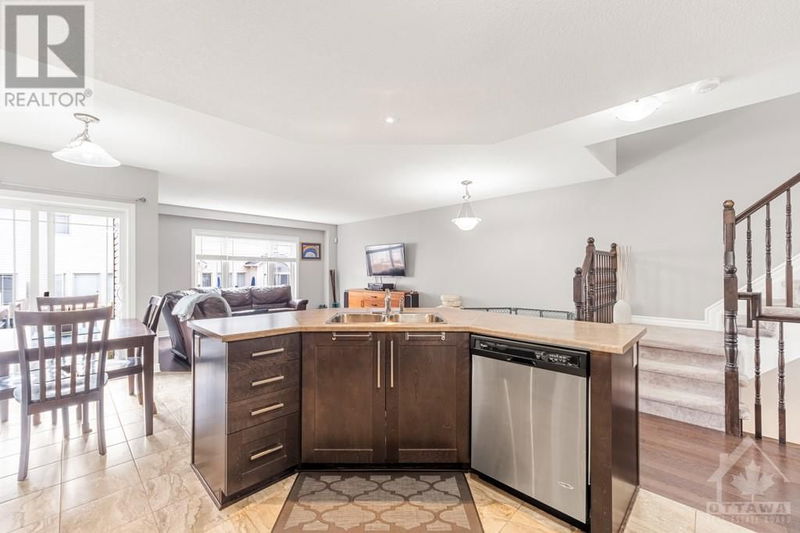 582 PIN ROUGE Way  Ottawa, K1W0C4 | Image 9