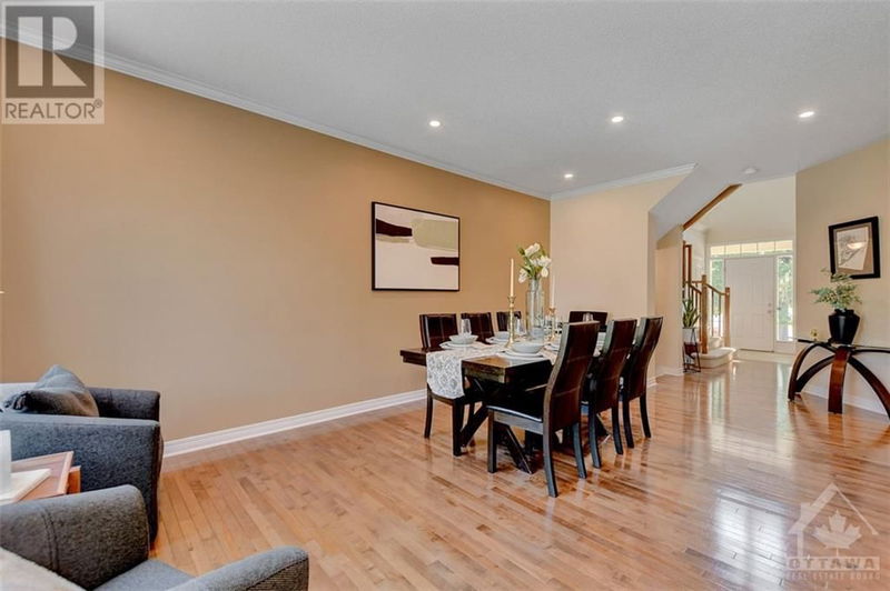 154 KEYROCK Drive  Ottawa, K2T0A8 | Image 6