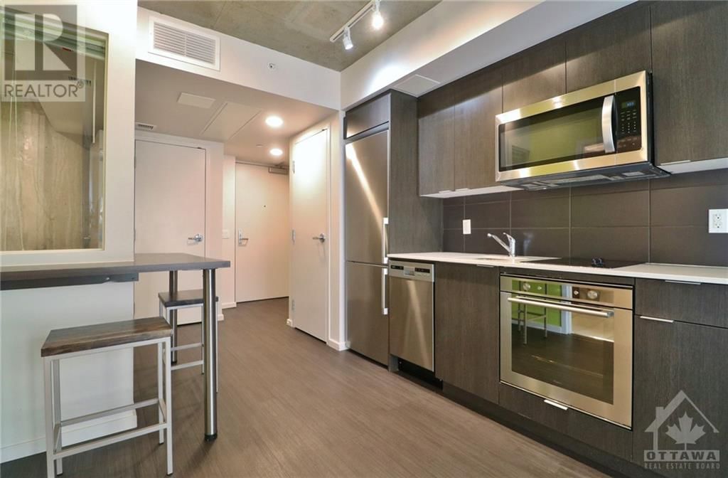 105 CHAMPAGNE AVENUE UNIT#1507 Image 2