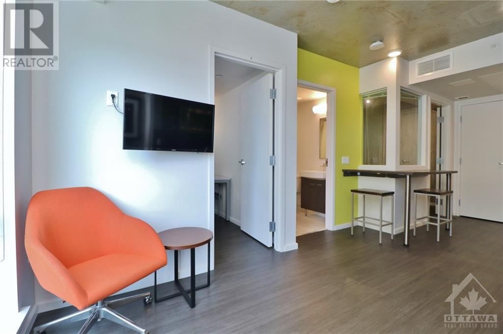 105 CHAMPAGNE AVENUE UNIT#1507 Image 9