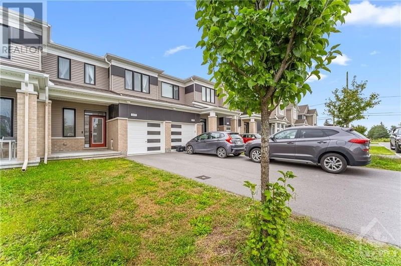 147 PICTOU Crescent  Ottawa, K2V0R7 | Image 2