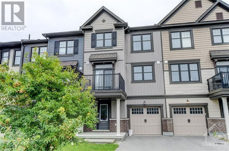 38 FALLENGALE Crescent  Ottawa, K2T0K9 | Image 2