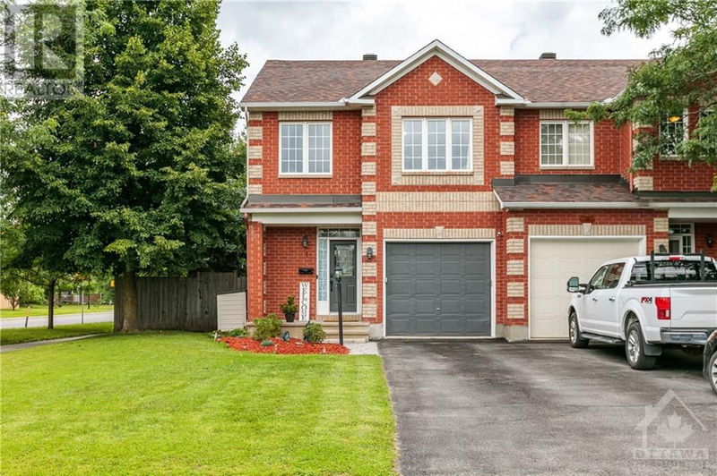 1 CHANTILLY Gate  Ottawa, K2S2B2 | Image 1