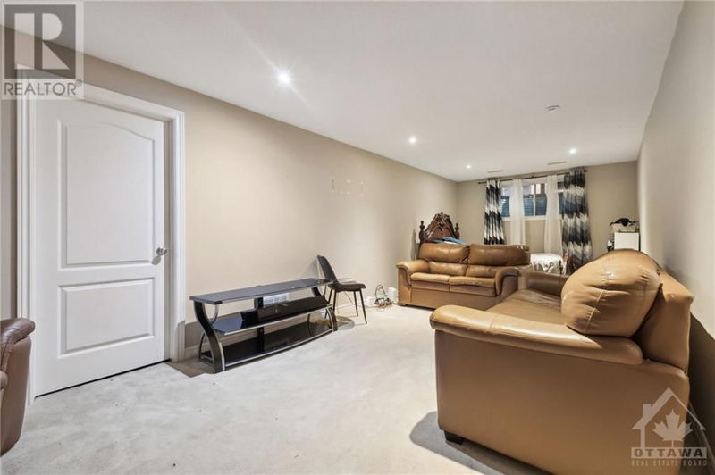 731 MORNINGSTAR Way  Ottawa, K1W0G6 | Image 23