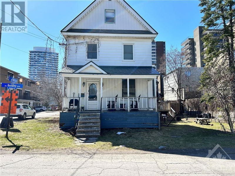 388 BERKLEY Avenue  Ottawa, K2A2G7 | Image 2