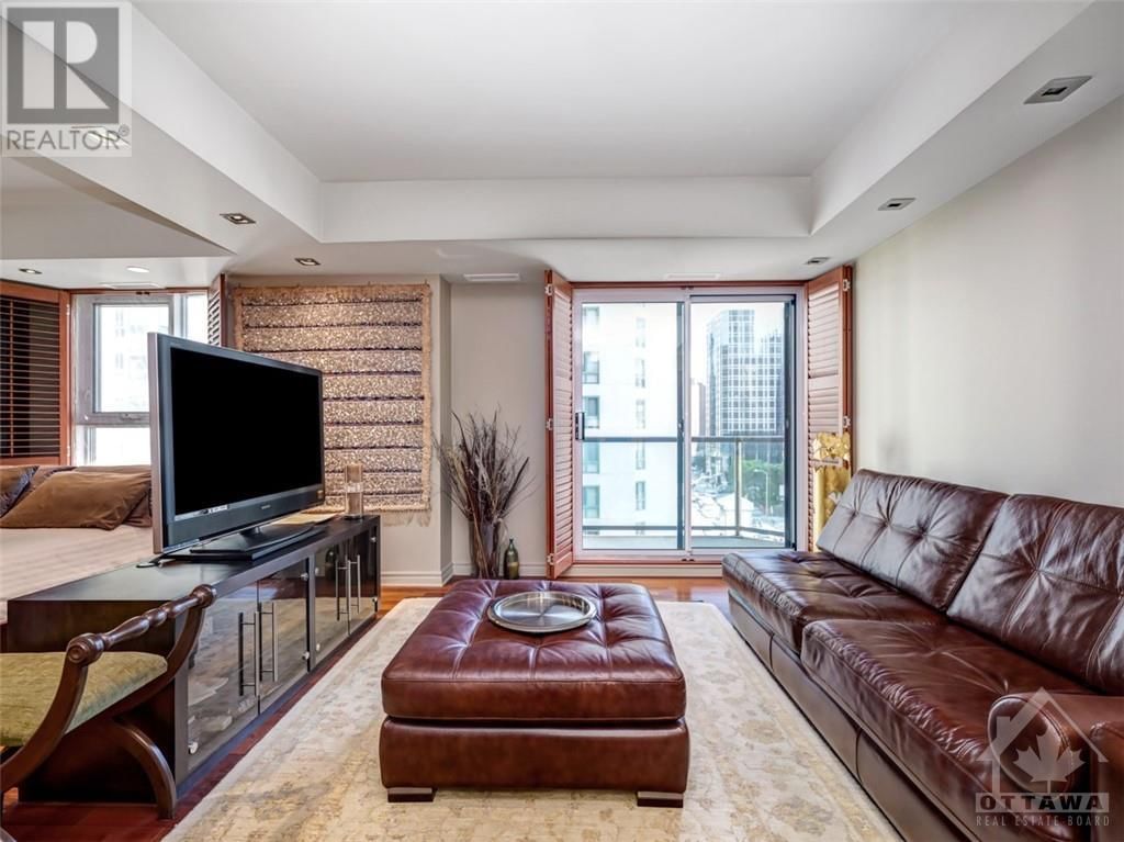 445 LAURIER AVENUE W UNIT#705 Image 3