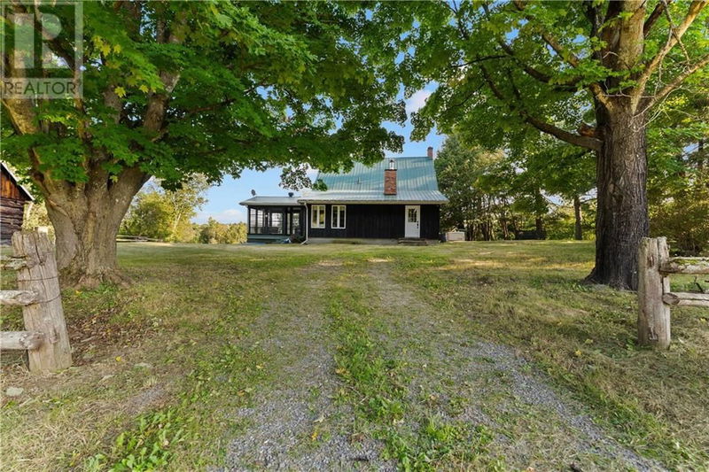 105 HALLIDAY CREEK Road  Burnstown, K0J1H0 | Image 1