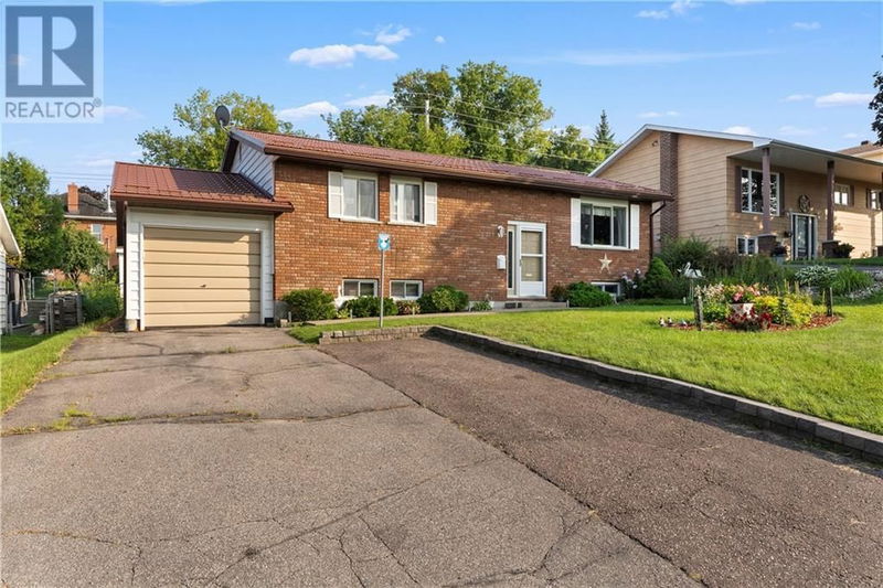 99 IVY Avenue  Renfrew, K7V4C9 | Image 1