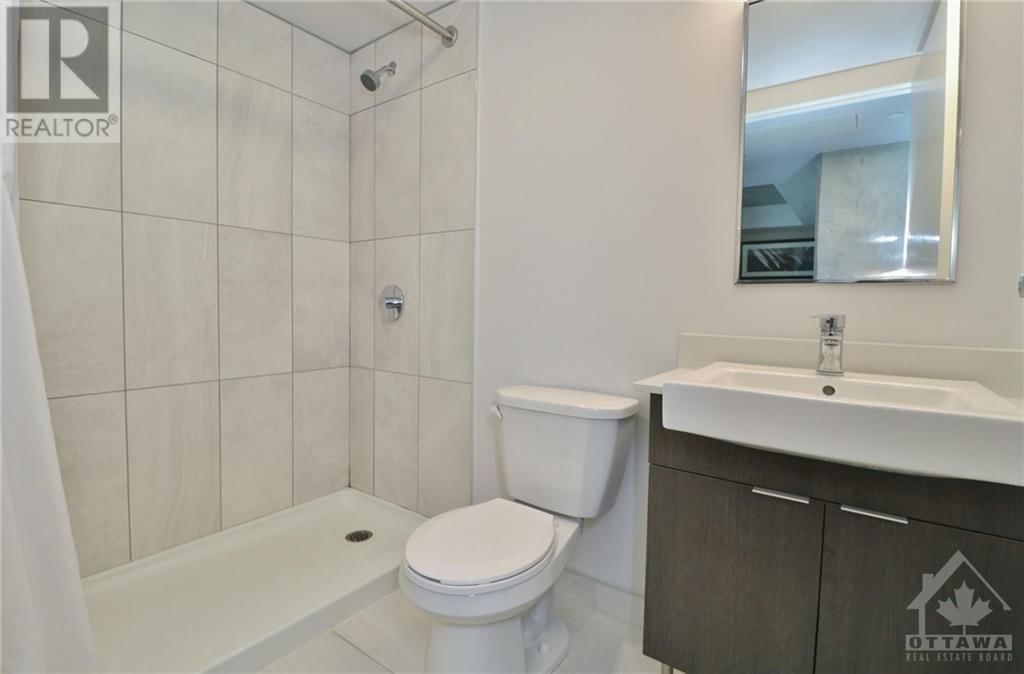 105 CHAMPAGNE AVENUE UNIT#1901 Image 18