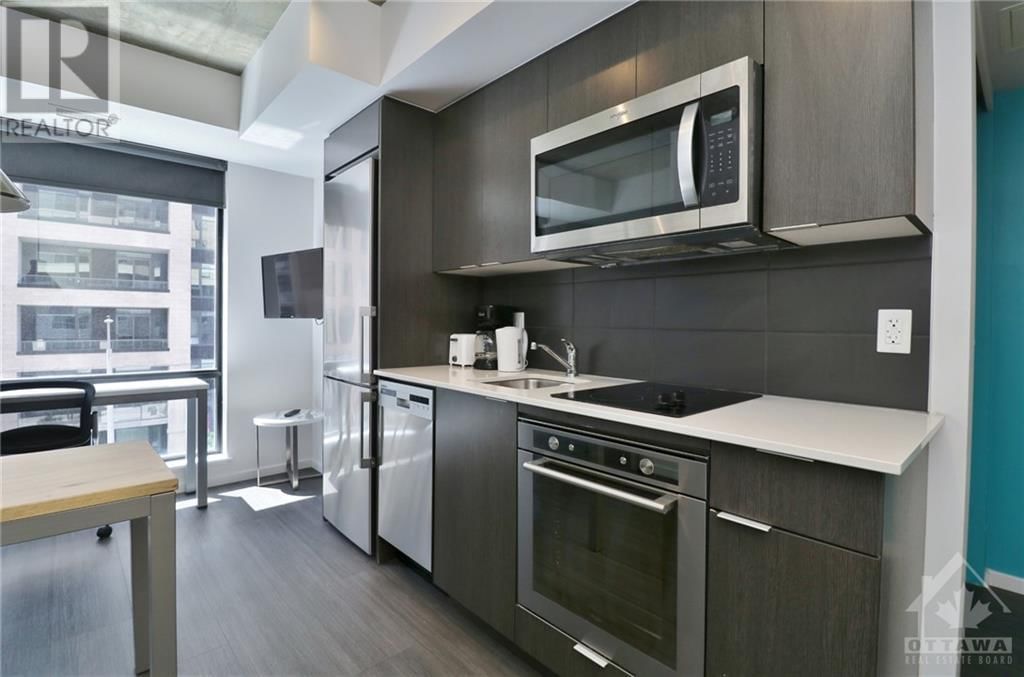 105 CHAMPAGNE AVENUE UNIT#1901 Image 3