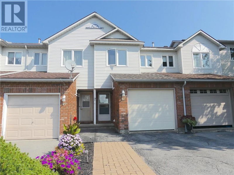 47 SPRUCE Crescent  Arnprior, K7S3V8 | Image 1