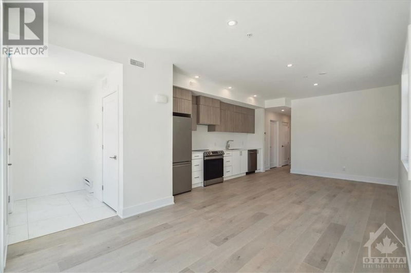 683 MELBOURNE Avenue  Ottawa, K2A1X4 | Image 3