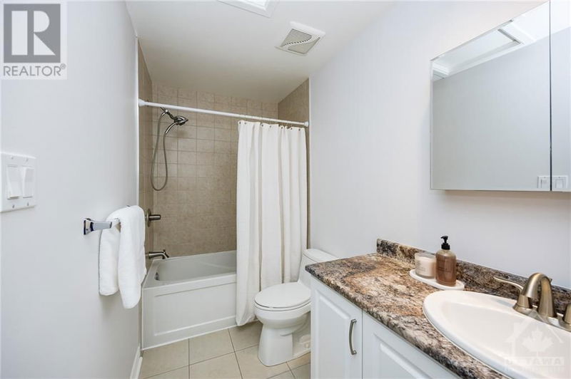 26 PEARY Way  Ottawa, K2L1Z8 | Image 23