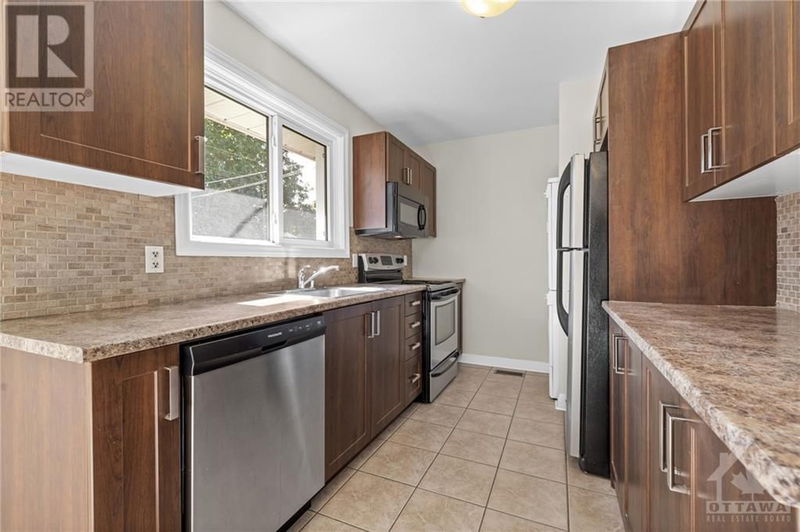 10 ROUNDHAY Drive  Ottawa, K2G1B5 | Image 11