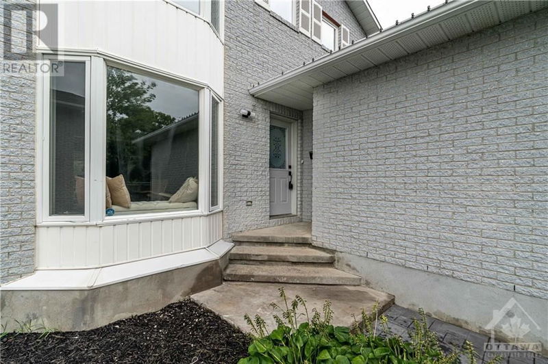 1233 DUSSERE Street  Ottawa, K1C1P1 | Image 2