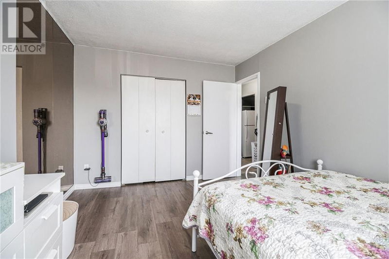  301B - 2041 ARROWSMITH Drive  Ottawa, K1J7V7 | Image 17