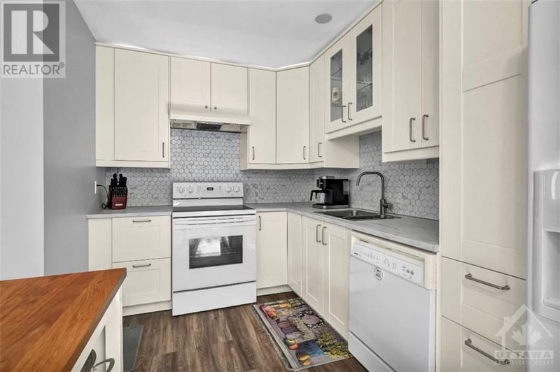 79 HOBART Crescent  Ottawa, K2H5S3 | Image 14